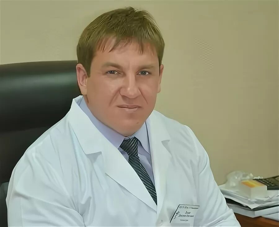 Тихонович абакан. Тихонович абакан фото. Тихонович абакан врач республиканской больницы. Тихонович абакан. Главный врач республиканской больницы абакан тихонович.