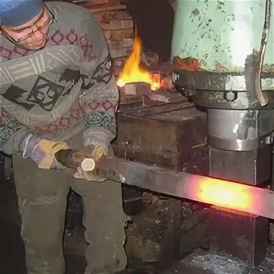 Кузнецы волгограда. Кузнецы волгограда. Кузница вёлунда. Кузнецы современности. Кузнец живопись.