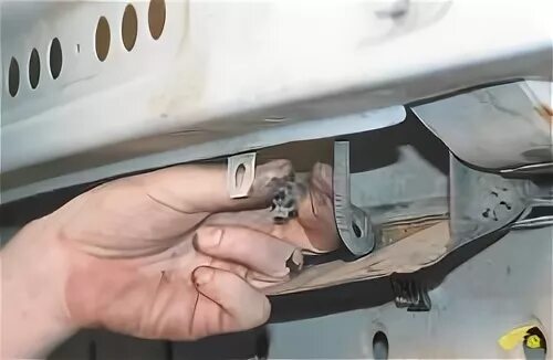 датчик температуры воздуха нива шевроле. датчик наружного воздуха нива 2131. датчик температуры окружающей среды 2114. температурный датчик нива шевроле. датчик охлаждающей жидкости нива 21214 инжектор.