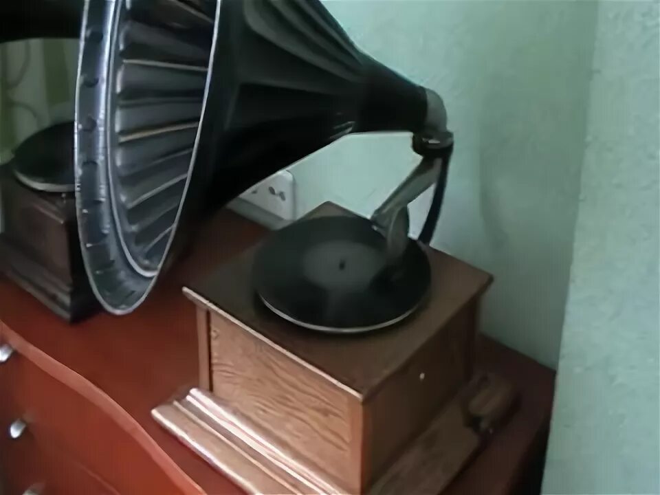 Граммофон фото 20 века. Дискотеки под граммофон 1935 года. Урал 112 ЗИЛ граммофон устройство.