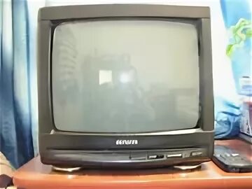 Диагональ 37 см