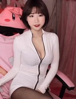 단발 에디린.gif.