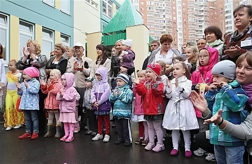 Детский сад полярные зори. Детский футбол в полярных зорях. Детский сад 30 владивосток. Детский сад 7 полярные зори. Детский сад 7 полярные.