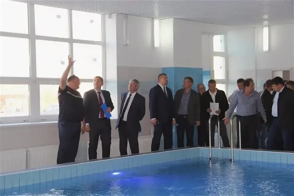 Бассейн в калининском районе. Бассейн в калининском районе