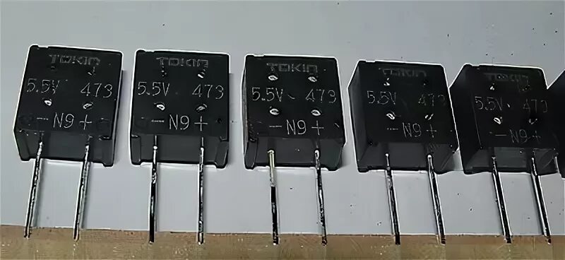 V 473