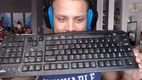 Tyler1 pokazuje swoją obrzydliwą klawiaturę, na której codziennie gra 