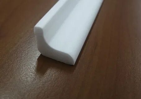 Угол плинтус пенопласт