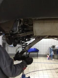 Задний амортизатор ix35 4wd