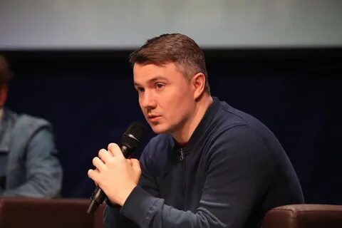 Где сейчас комментатор