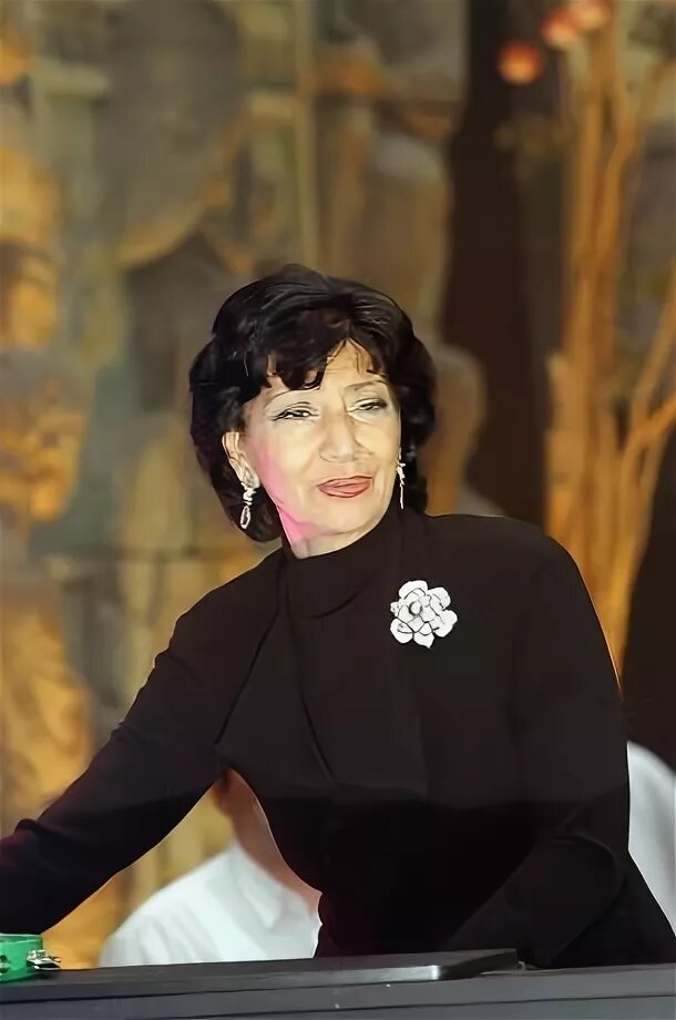 Нани брегвадзе. Нани брегвадзе семья. Мона брегвадзе. Нани брегвадзе семья. Нани брегвадзе фото.