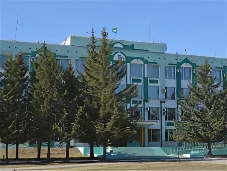 Администрация белогорск амурская. Белогорск Амурская область администрация. Здание администрации Белогорск. Администрация Белогорск Крым. Администрация Белогорска Амурской z.