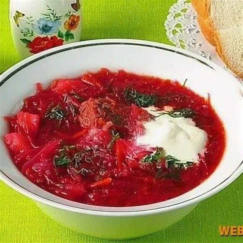 Борщ с капустой и картофелем. Борщ из квашеной капусты. Борщ. Рецепт борща классического со свеклой и капустой. Рецепт как приготовить борщ из свежей капусты.