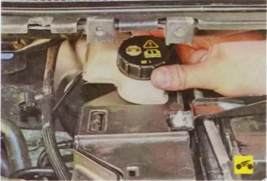 бачок жидкости сцепления форд фокус 2. штуцер сцепления форд фокус 1. бачок жидкости сцепления форд фокус 1. бачок тормозной жидкости форд фокус 1. бачок жидкости сцепления форд фокус 2.