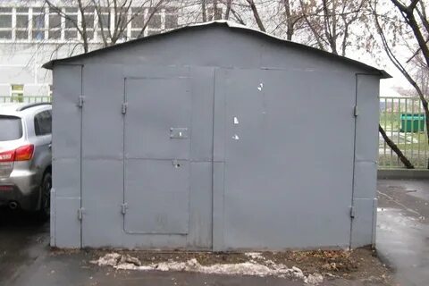 Гараж стоит на другом гараже
