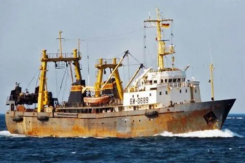 Рыболовно морозильный траулер