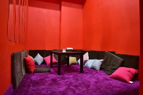 Aura lounge