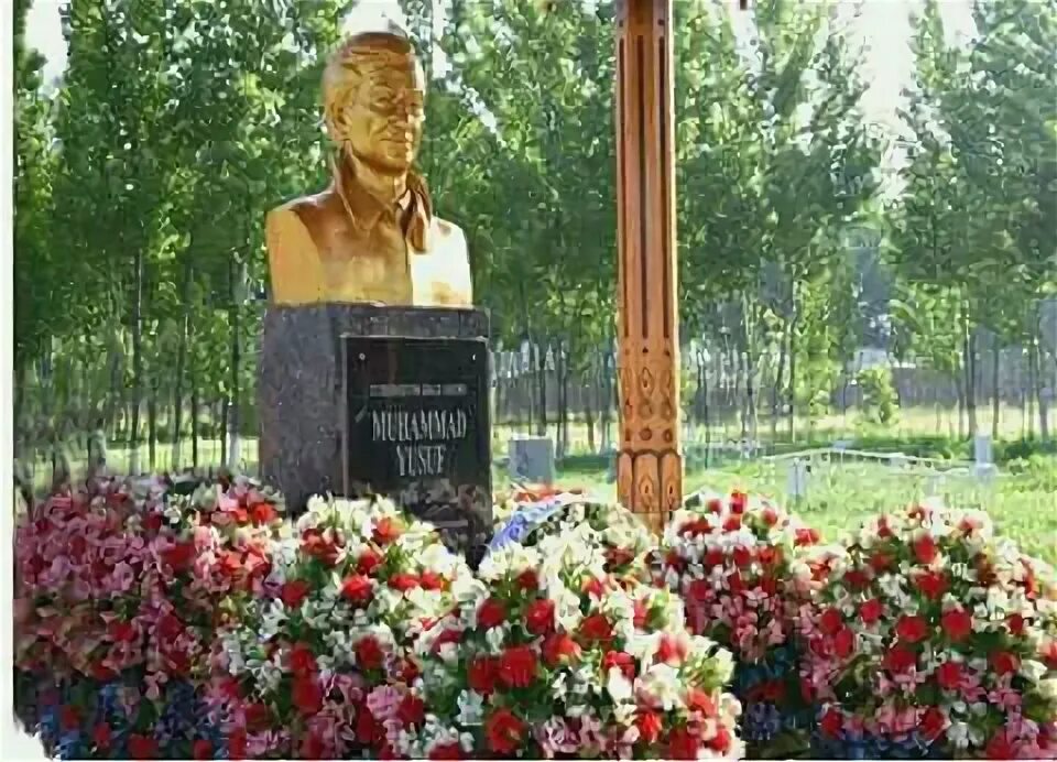 Muhammad yusuf hayoti ijodi. Muhammad yusuf haykali. muhammad yusuf oilasi. muhammad yusuf maktabi. shoir muhamad yusuf.