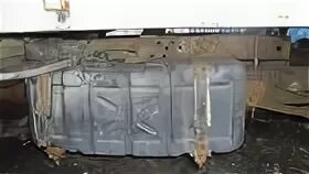 Бак старого образца газель. Кронштейн бензобака газель 3302. бензобак газель 3302. бак топливный 3302. кронштейн топливного бака 3302 пластиковый бак.