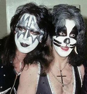 Kiss видео приватов