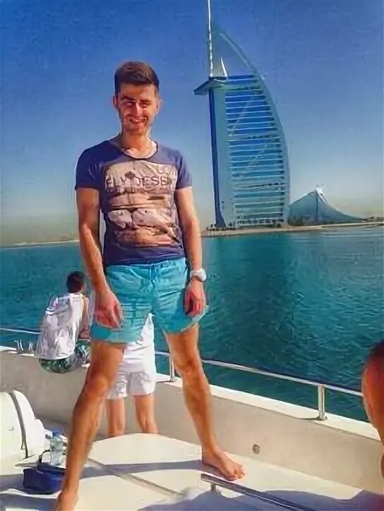 Базиль ай яй яй текст. Ай я яй. Базиль ай яй яй текст. Базиль певец. Базиль.