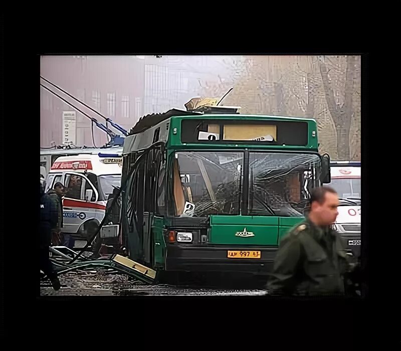 Взрыв автобуса в тольятти. Взрыв автобуса в Тольятти 2007. Теракт в Тольятти автобус. Взорвался автобус Тольятти.