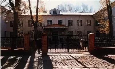 Тольяттинский медколледж. Строителей 7 тольятти мед колледж. тмедк здание тольятти. тольяттинский медколледж здание. медицинский колледж тольятти общежитие.