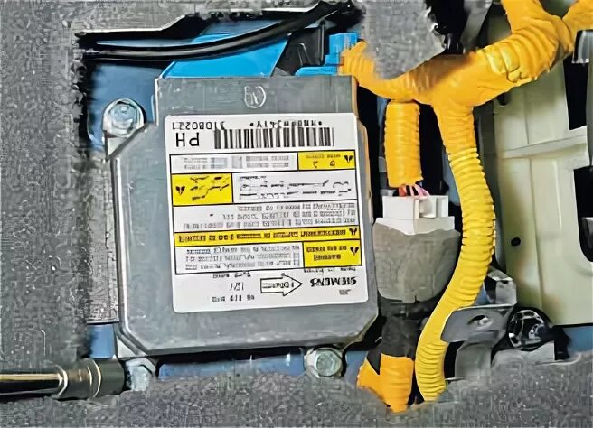 Блок управления пассивной безопасности киа спектра. Блок управления srs лада калина 2 на 2 подушки. Где стоит блок управления подушек. Где стоит блок управления подушек. Где стоит блок управления подушек.