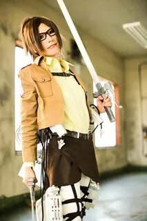 Hanji cosplay