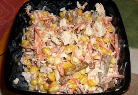 Салат с кукурузой и сухариками морковью корейской