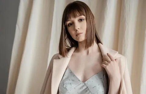 Мүйізді бұқалармен жыныстық қатынасқа түскен қыздар