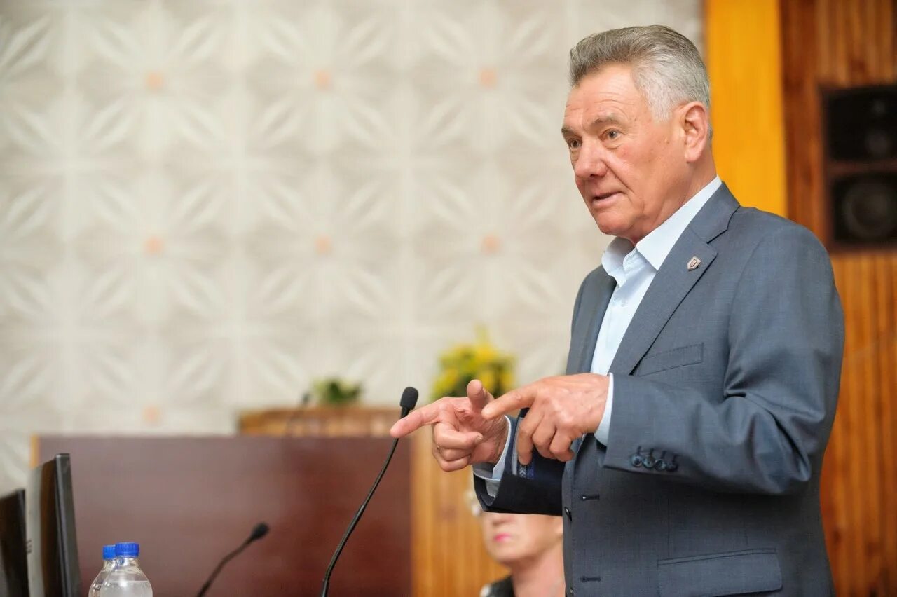 Богданов самара министерство. Мэр москвы фото. Мэр со. Мэр калининграда 2023. Мэр со.