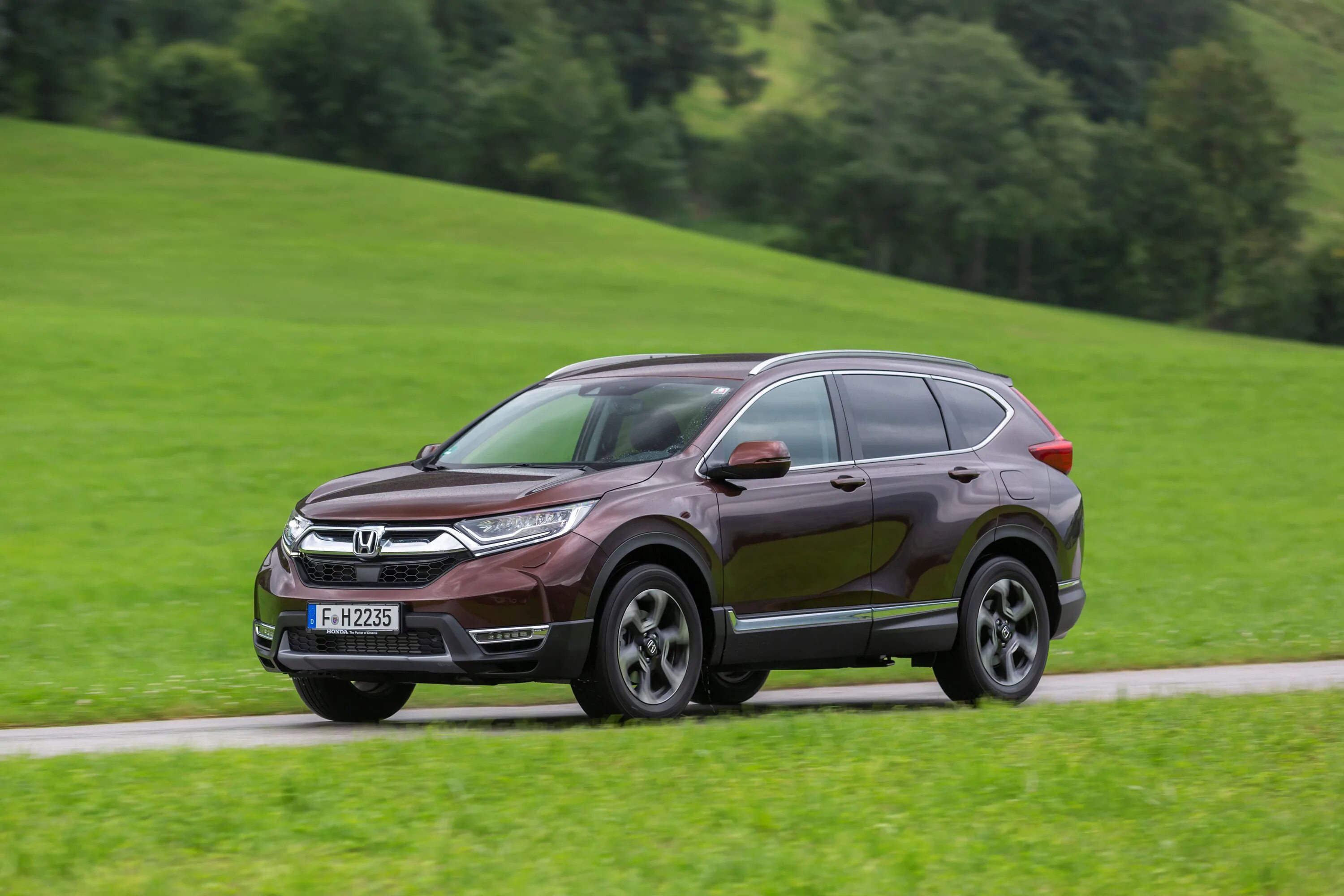 Honda cr v 2018. Хонда СРВ 2017. Honda CR-V 2019. Honda CRV 2018. Хонда СРВ 2018.