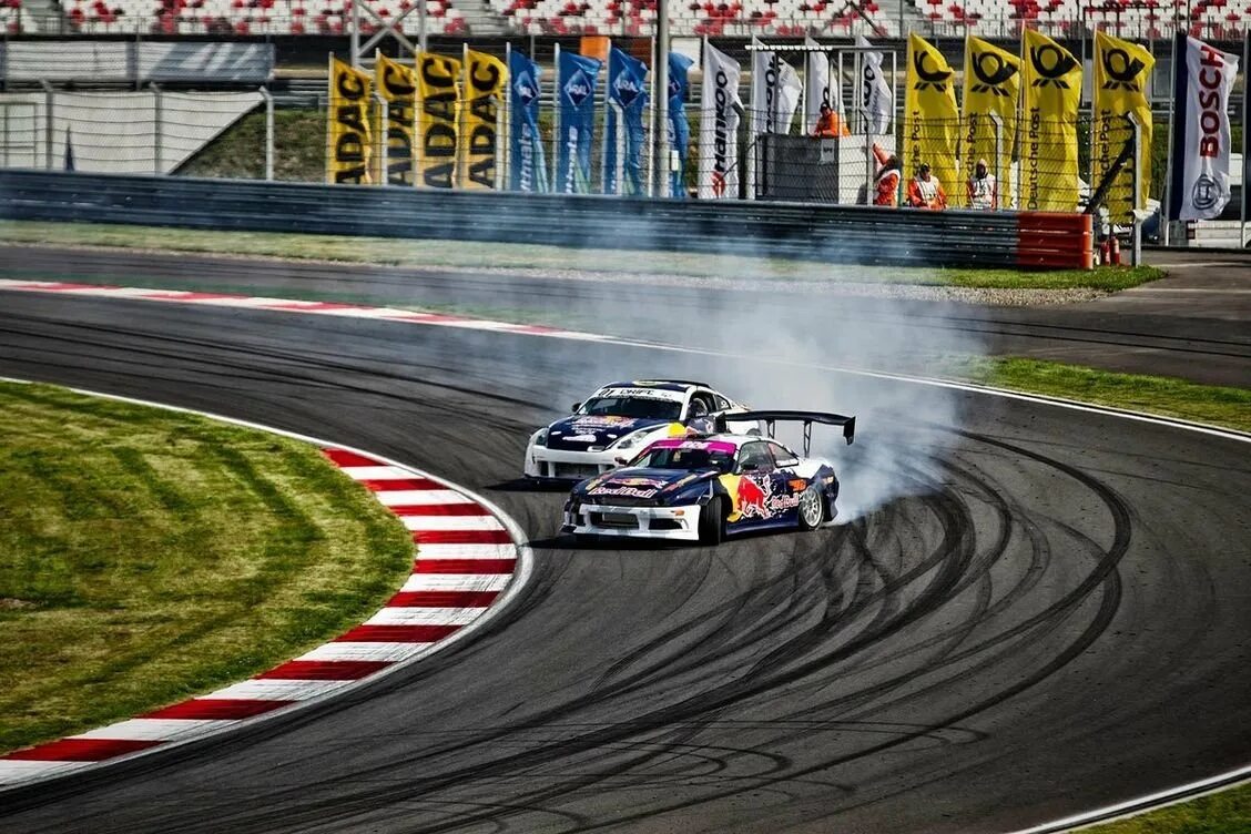 Ле ман 2004. Porsche 911 gt3 rsr. Гоночные машины. Гонки наскар. Гонки w2c.