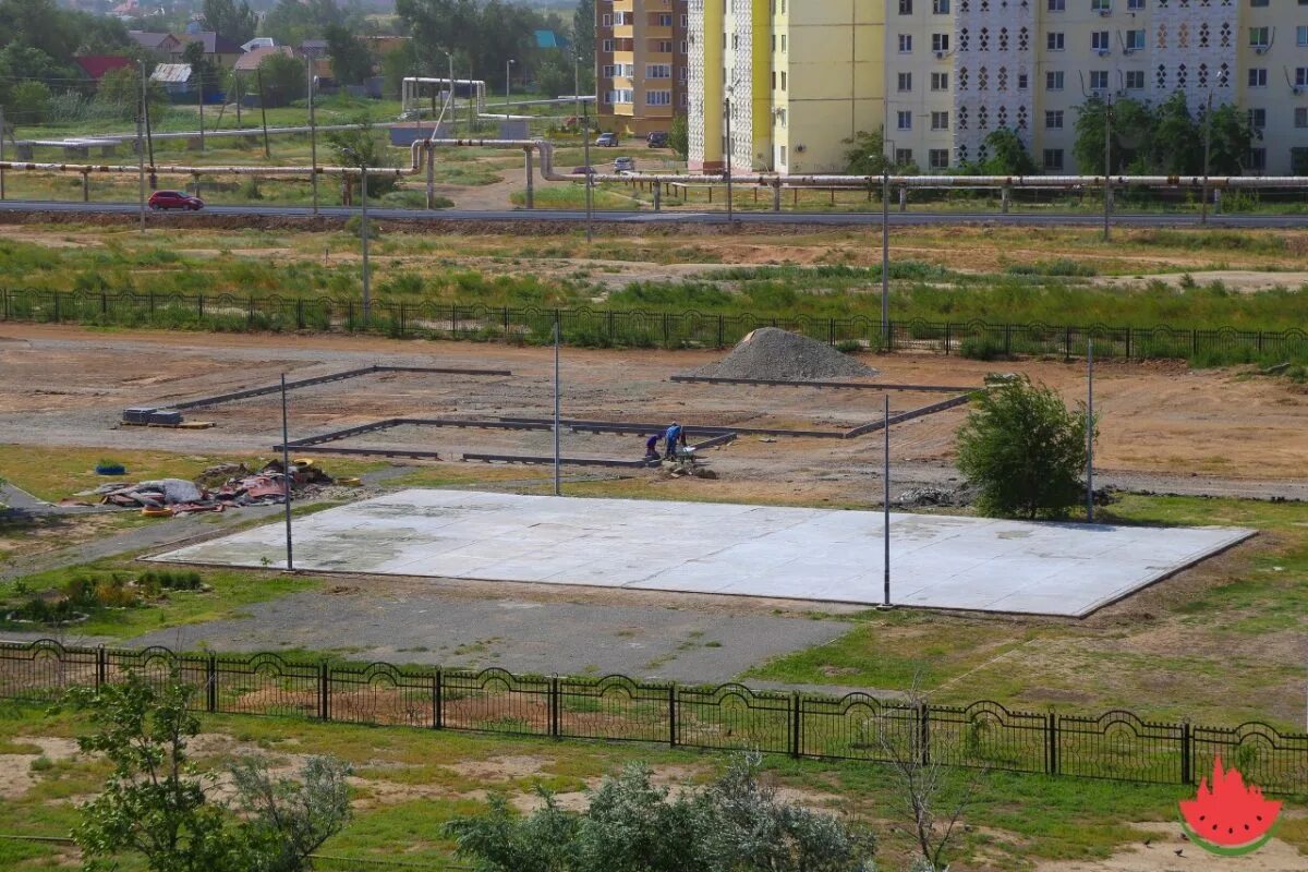 Школа в военном городке. Военный городок Астрахань. Астрахань Трусовский район военный городок. Военный городок Астрахань корт. Г. Астрахань. Военный городок.