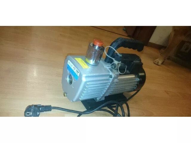 Насос вакуумный hp30l. Вакуумный насос gl ltd 2. Китайский вакуумный насос. Robinair vacuum pump. 57 cfm.