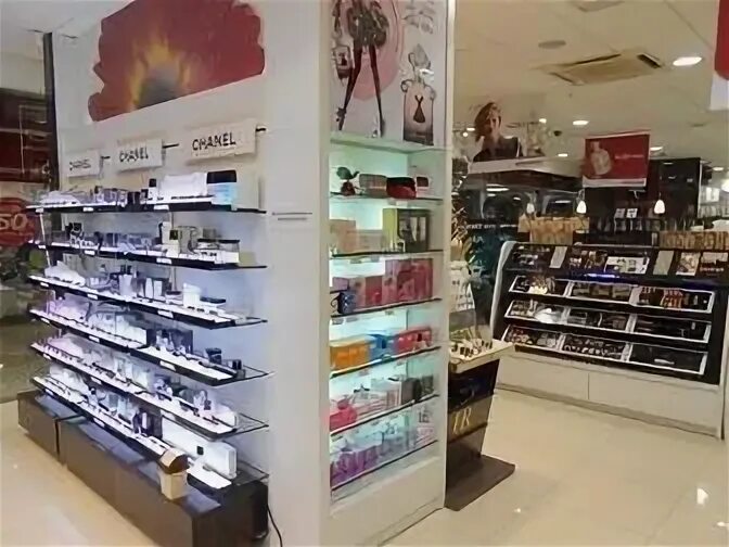 Иль де ботэ рязань. Иль де ботэ sephora. Магазины парфюмерии в ставрополе отзывы. Магазины парфюмерии иль де ботэ. Иль де ботэ лого.