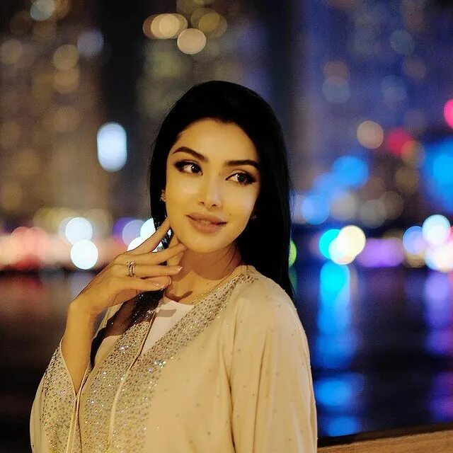 ситора фармонова +18. ситора фармонова. азия микс девушка ситора фармонова. Sitora farmonova behayo rasmlari. актриса ситора фармонова.