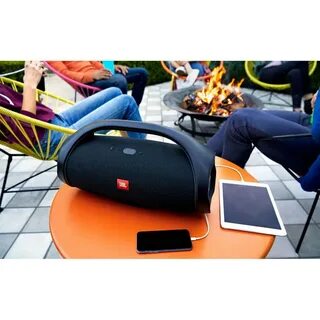 Jbl boombox черный