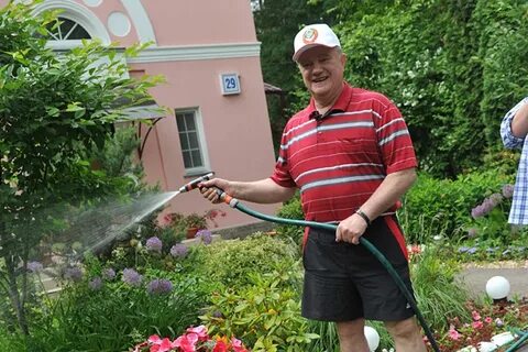Видео между городом и дачей