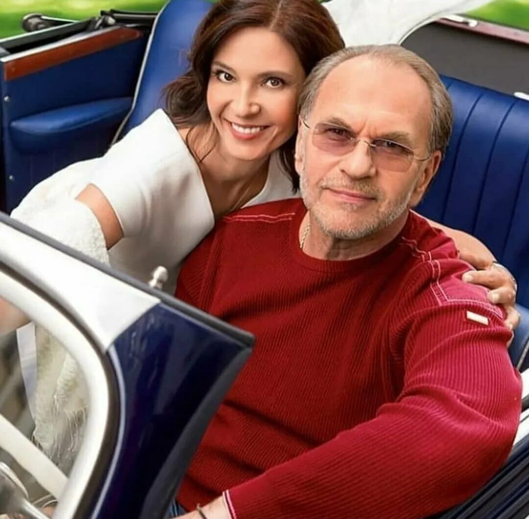 Лидия вележева. Лидиz вележевf и алексеq гуськов. Первая жена гуськова. Первая жена гуськова. Гуськов и вележева.