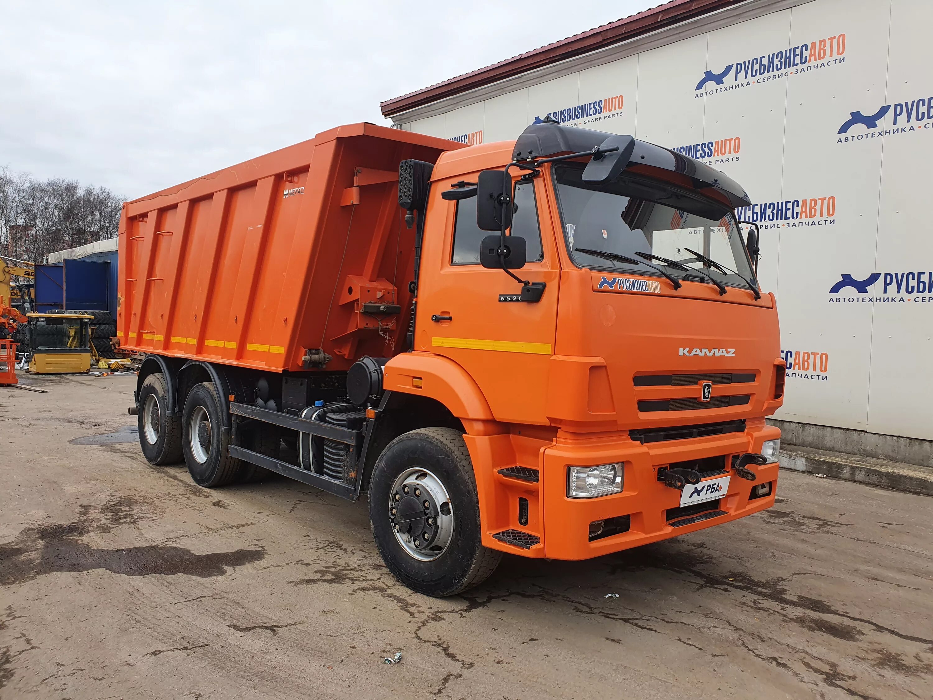 Камаз 6520 самосвал. Камаз 6520-6012-53. Камаз к3340 6520-53. Камаз 6520 самосвал 6х4. Самосвал 6520.