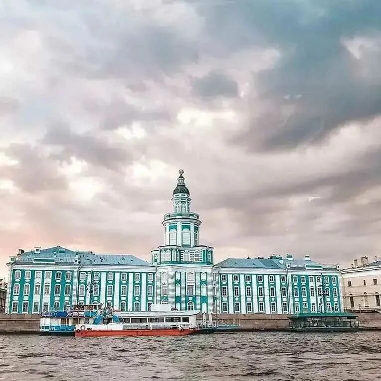 Петербургская кунсткамера. Кунсткамера маттарнови. музей кунсткамера в санкт-петербурге. васильевский остров кунсткамера. кунсткамеру, архитектор г. маттарнови;.