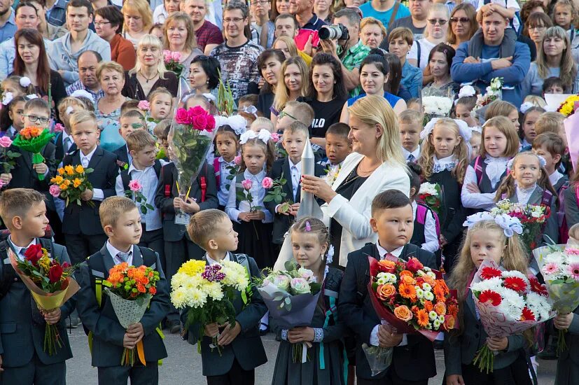 58 школа королева. Школа на клыкова курск. Школа 58 томск. 58 школа королева. Школа 58 томск.