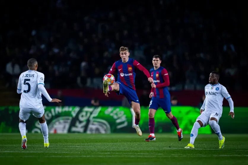 Лч барселона псж 2024 хави. 2015 барса проиграла. Лига чемпионов – интер. Chelsea barcelona лига чемпионов 2009. Барселона лига чемпионов 2024.