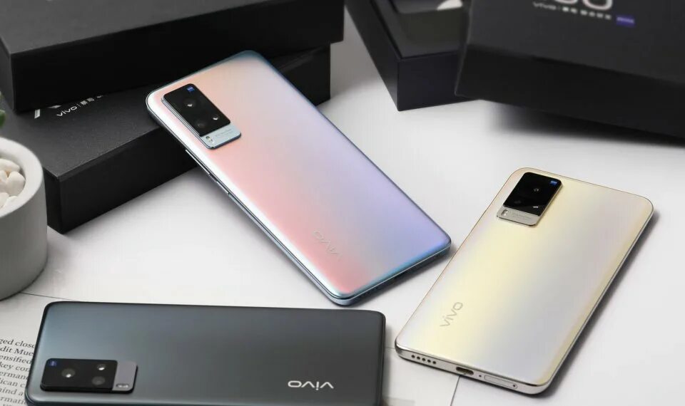 Виво х 100 обзор. Vivo x60. смартфон виво флагман. vivo x60 pro plus фото. vivo x100 ultra живые фото.