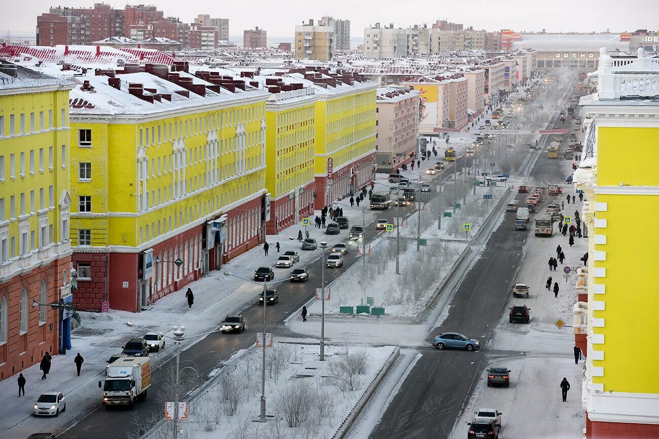 Норильск проспект ленина. Норильск ленинский проспект норильск. Норильск ленинский проспект. Норильск ленинский проспект. Норильск ленинский проспект.