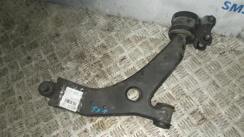 211529 volvo. Рычаг передней подвески вольво s80. Передний рычаг вольво s60. Рычаг s60. Рычаг s60.