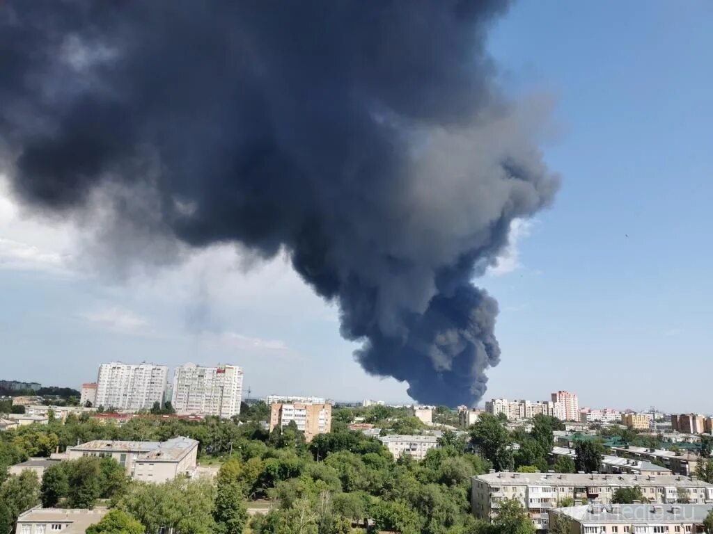 Самара что горит сейчас. Пожар в самаре сегодня. самара пожар сегодня последние. самара горит полиэтилен. что горело в самаре сегодня.