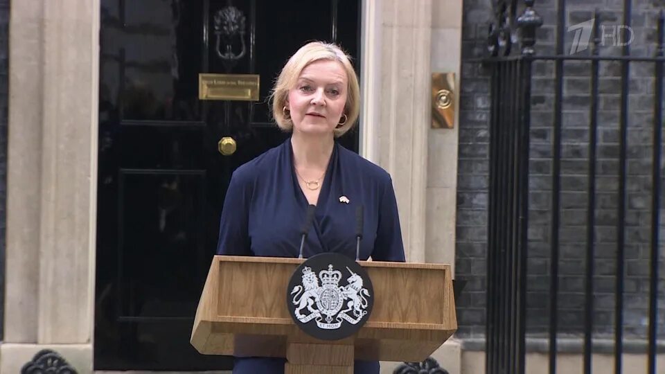 Премьер министр великобритании сунак. Новый премьер министр великобритании 2022 риши сунак. Полномочия президента после отставки правительства. Саджид джавид. Даунинг-стрит 10 в лондоне тереза мэй.