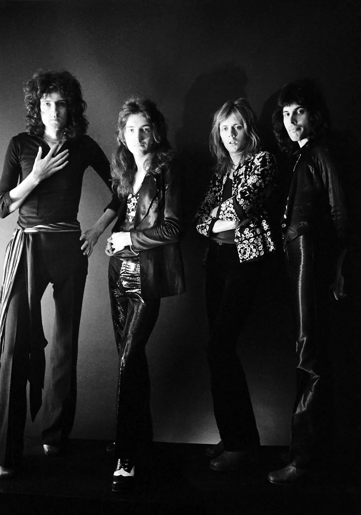 Queen band. Группа Queen. Группа Queen 1970. Queen 1974. Группа Queen 70s.